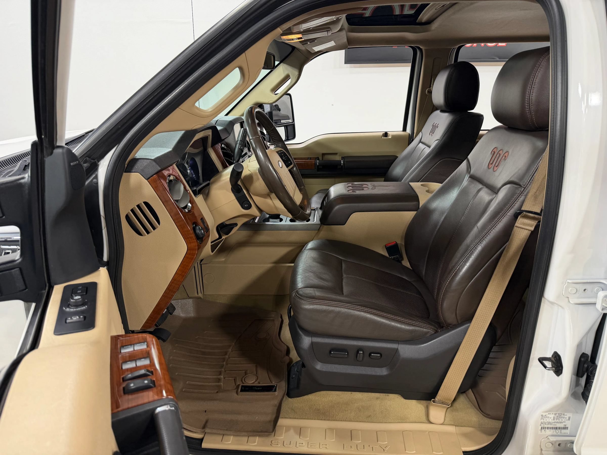 Used 2016 Ford F250 King Ranch AWD/4WD image 16