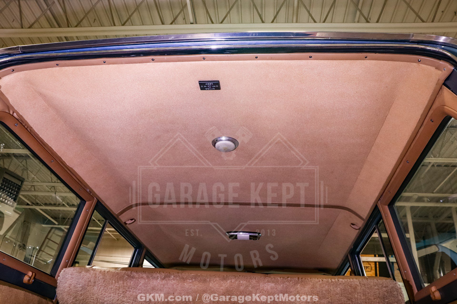 Used 1987 Jeep Grand Wagoneer AWD/4WD image 95
