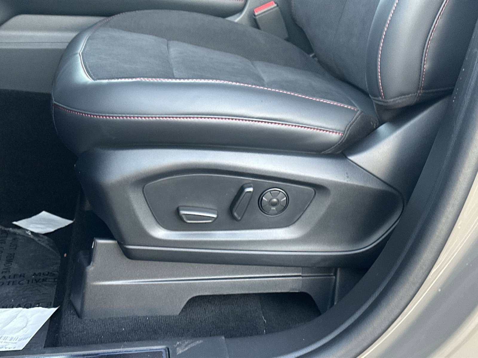 New 2026 Ford Explorer ST w/ Sun And Sound Package image 14