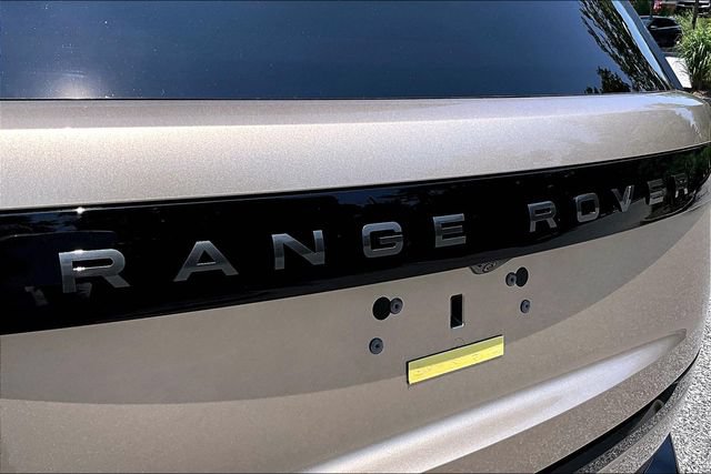 Used 2026 Land Rover Range Rover SE AWD/4WD image 27