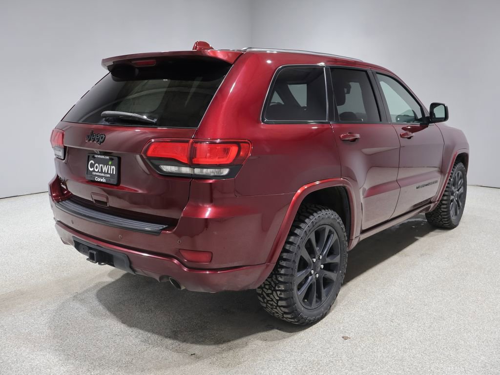 Used 2018 Jeep Grand Cherokee Altitude AWD/4WD image 2