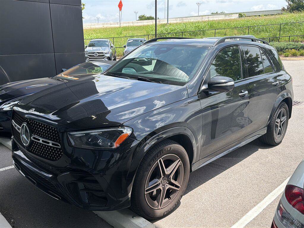Used 2024 Mercedes-Benz GLE 350 4MATIC image 3