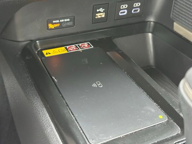 Used 2025 Toyota Camry SE image 21