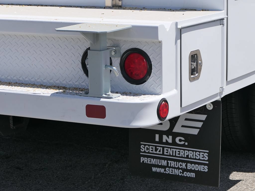 New 2026 RAM 3500 Tradesman w/ Chrome Appearance Group A AWD/4WD image 3