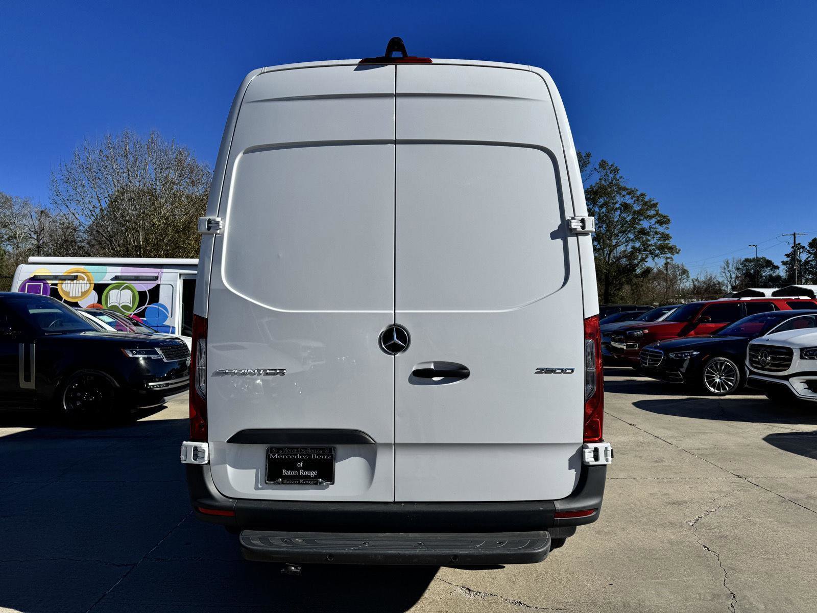 Used 2025 Mercedes-Benz Sprinter 2500 image 19