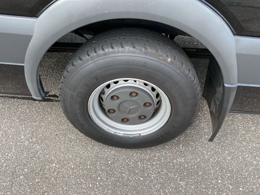 Used 2017 Mercedes-Benz Sprinter 3500 image 34