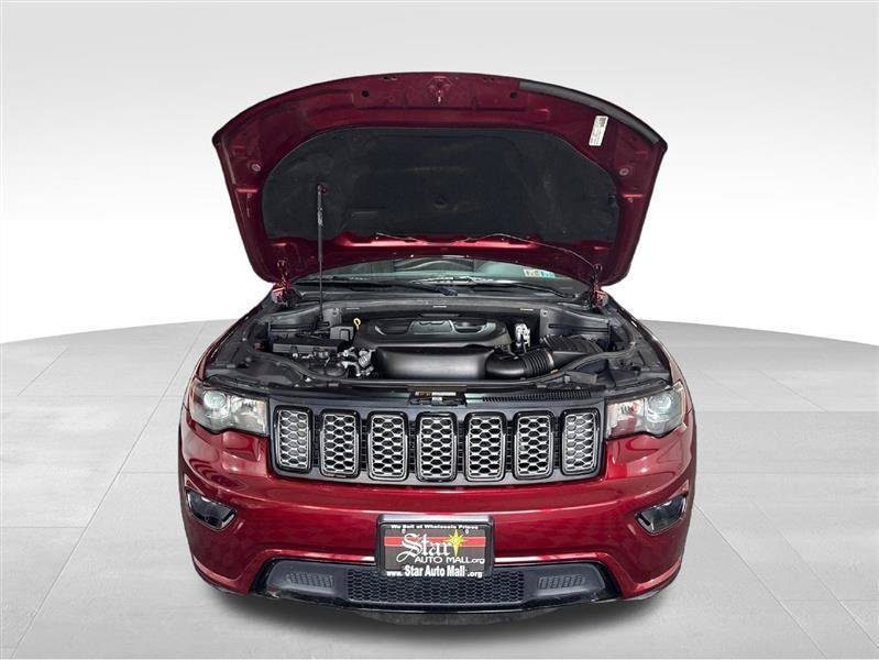 Used 2021 Jeep Grand Cherokee Laredo X AWD/4WD image 11
