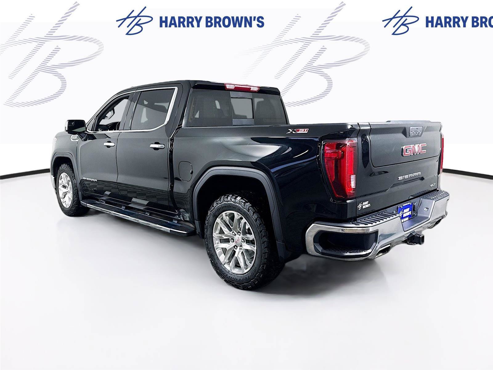 Used 2022 GMC Sierra 1500 SLT w/ SLT Premium Package AWD/4WD image 27
