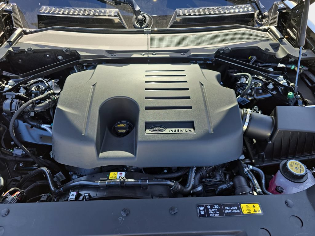 New 2026 Land Rover Defender 110 X-Dynamic SE AWD/4WD image 32