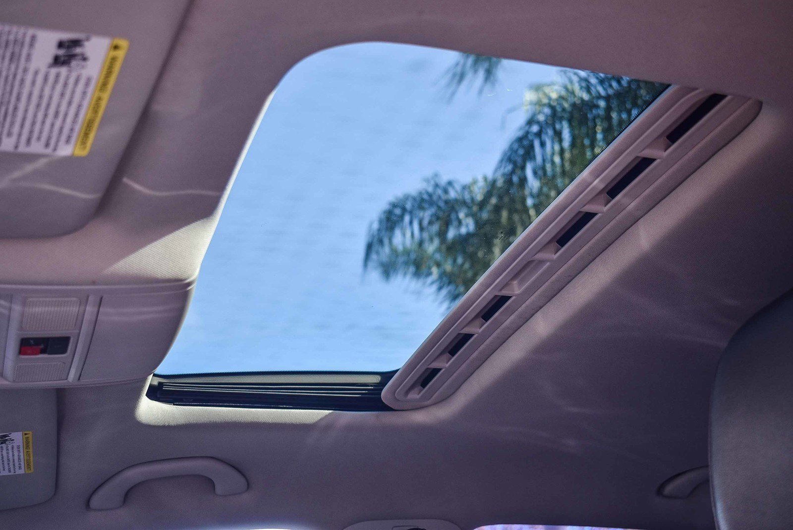 Used 2020 Volkswagen Passat 2.0T R-Line image 22