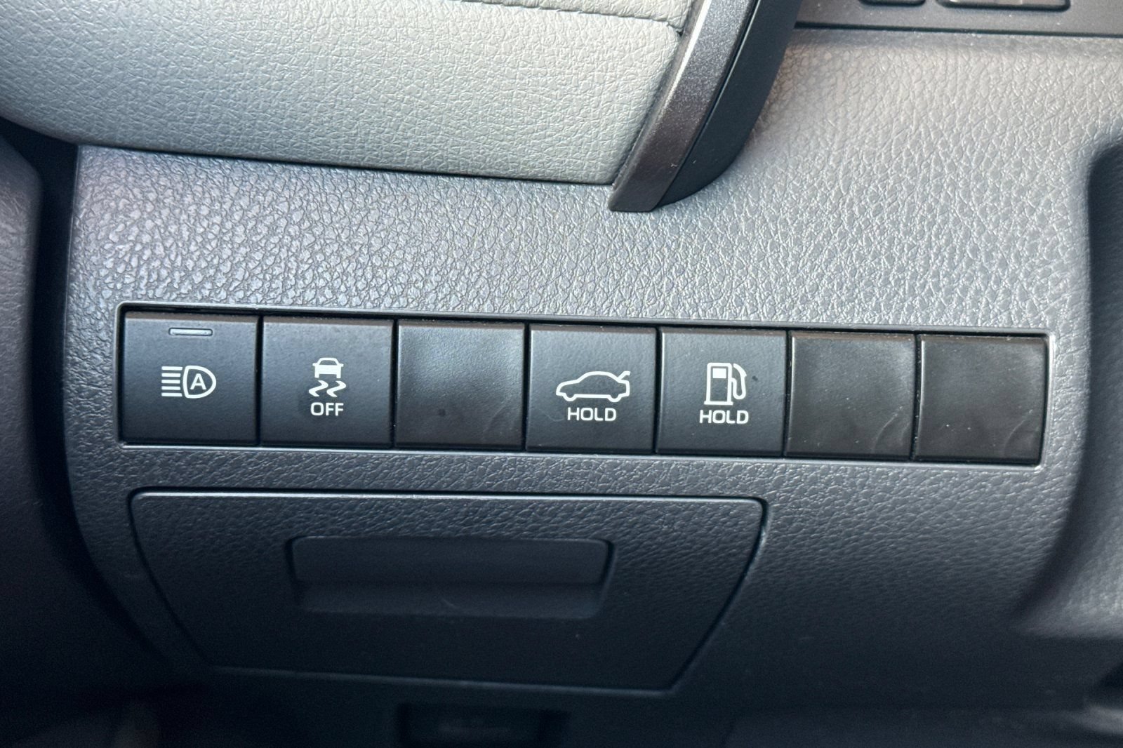Certified 2024 Toyota Camry LE FWD image 31