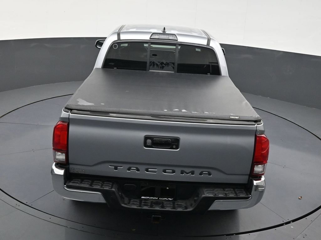 Used 2019 Toyota Tacoma SR5 w/ SR5 Appearance Package (SM) RWD image 16
