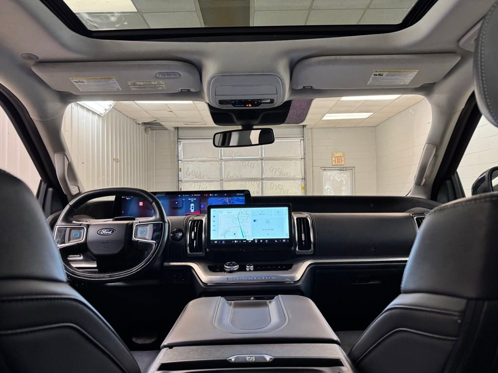 Used 2025 Ford Expedition Max Platinum image 22