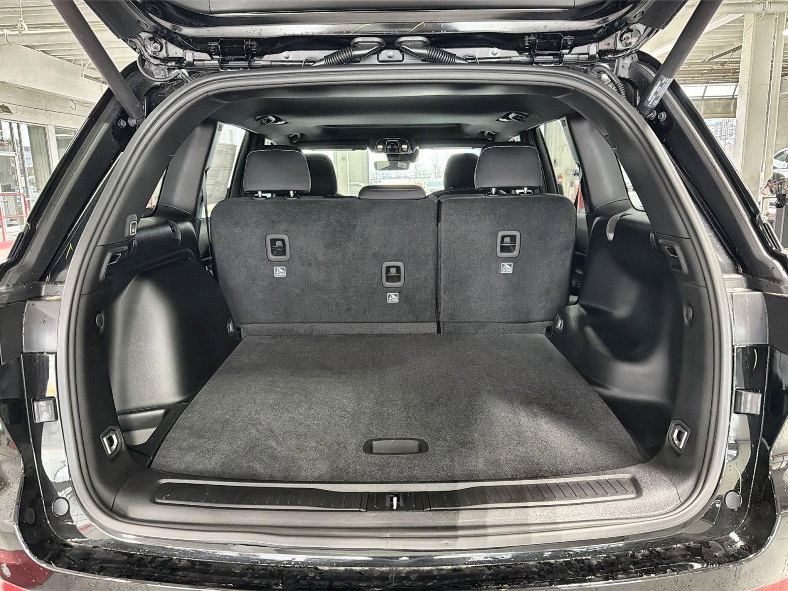 New 2025 Jeep Grand Cherokee Laredo X w/ Luxury Tech Group I image 24