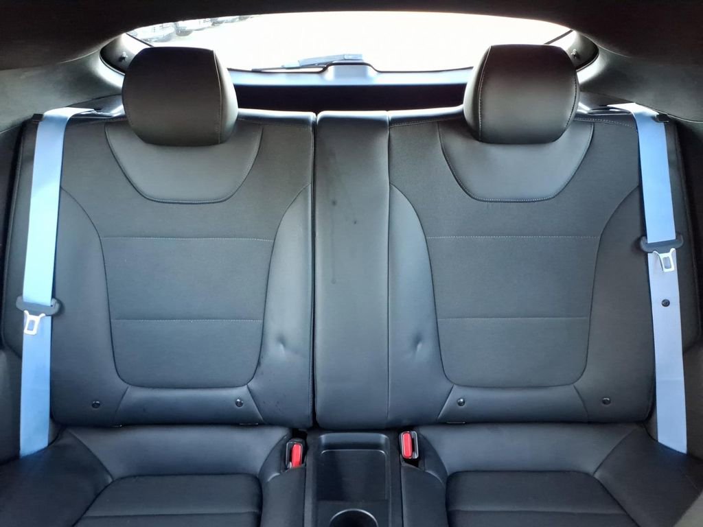 Used 2021 Hyundai Veloster N image 28