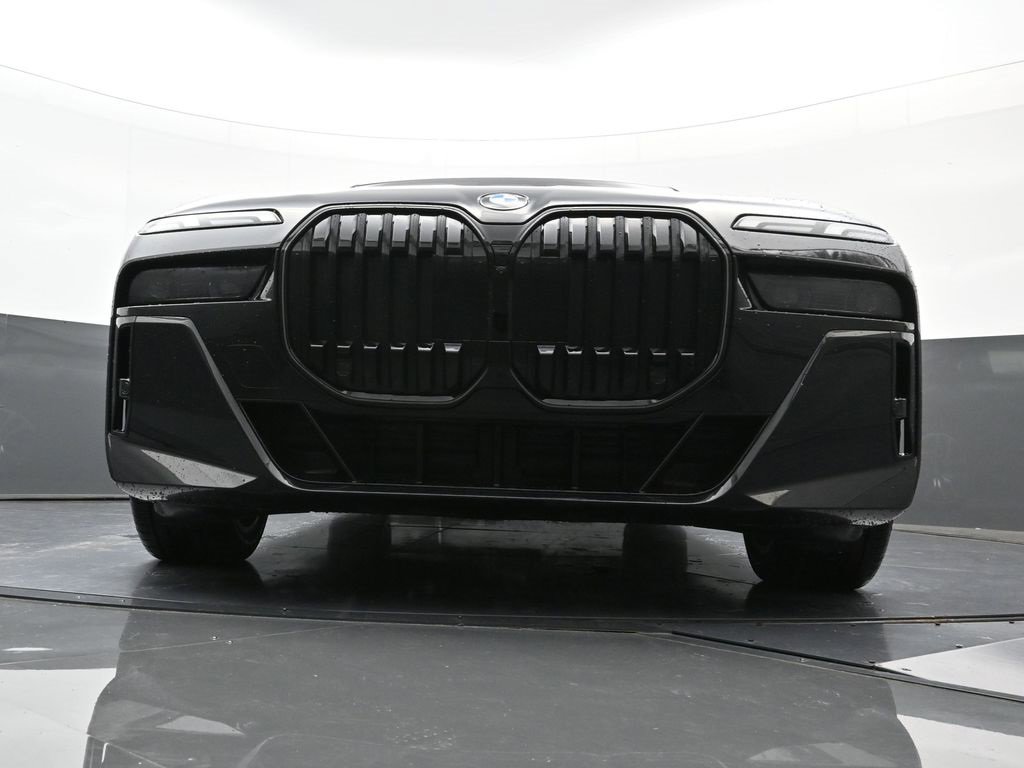 New 2026 BMW 740i xDrive image 32