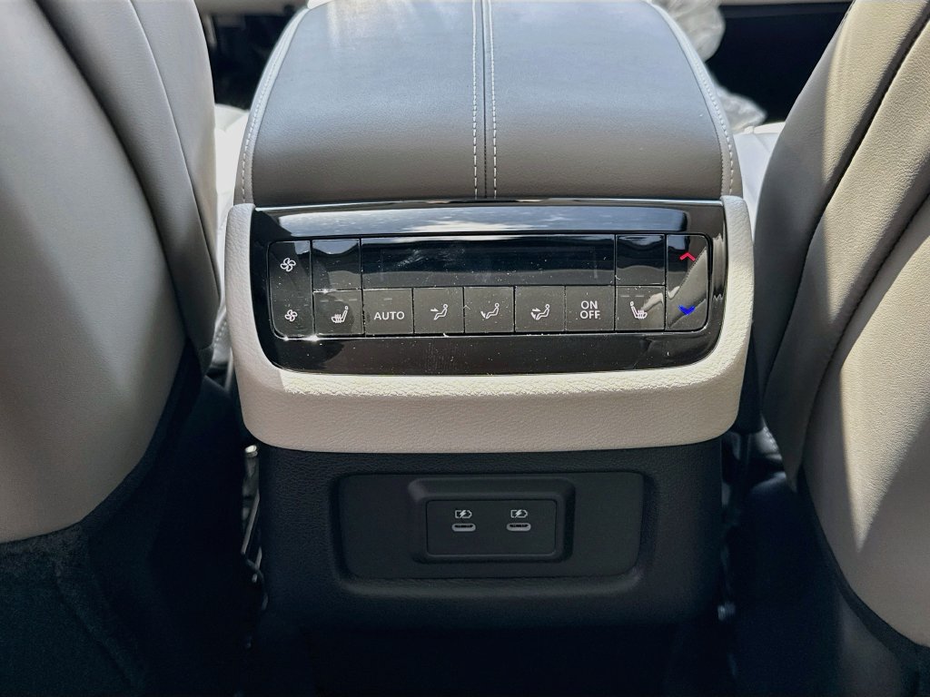 New 2027 INFINITI QX60 Luxe w/ Cargo Package FWD image 27