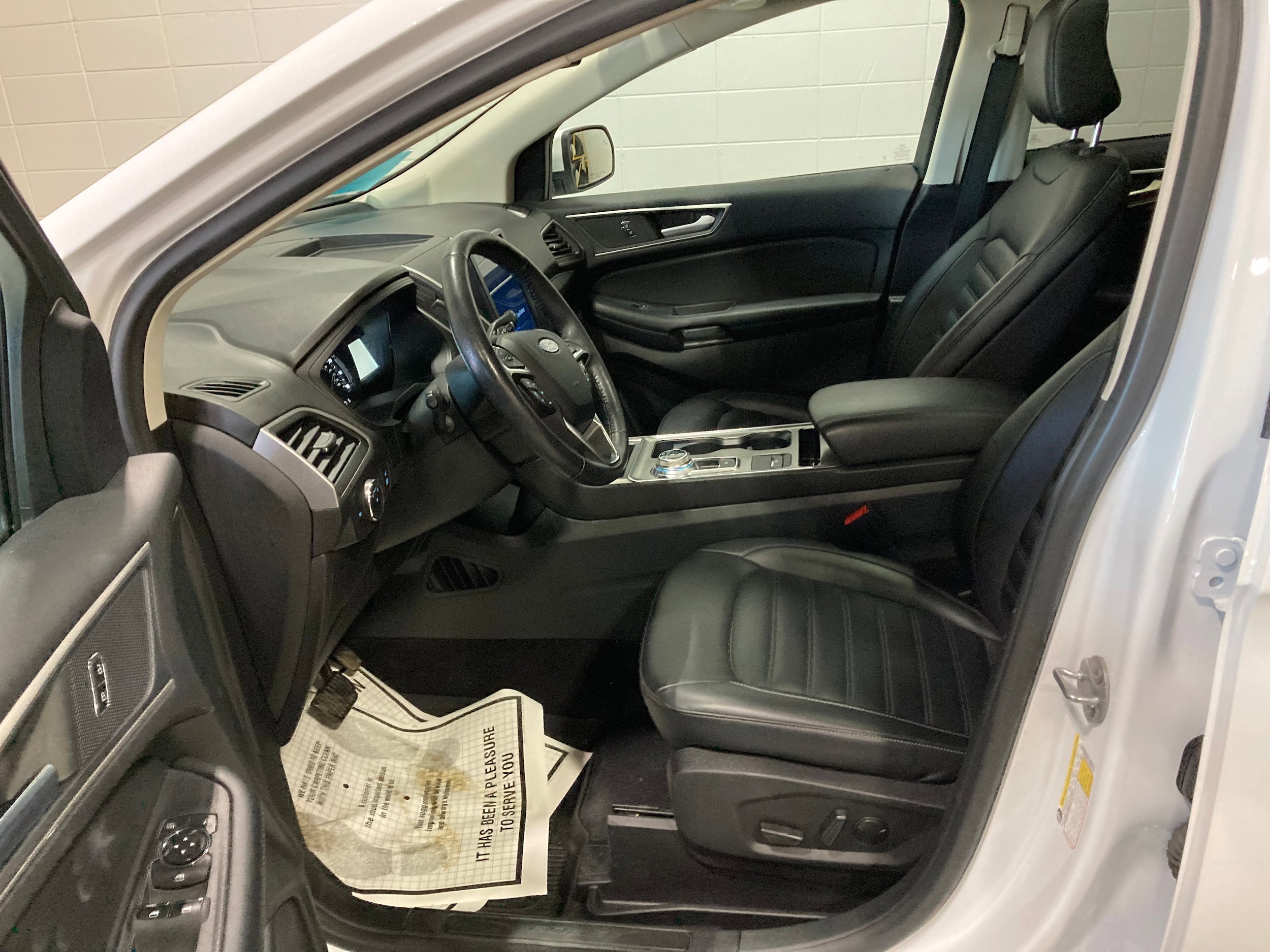 Used 2022 Ford Edge SEL w/ Convenience Package image 15