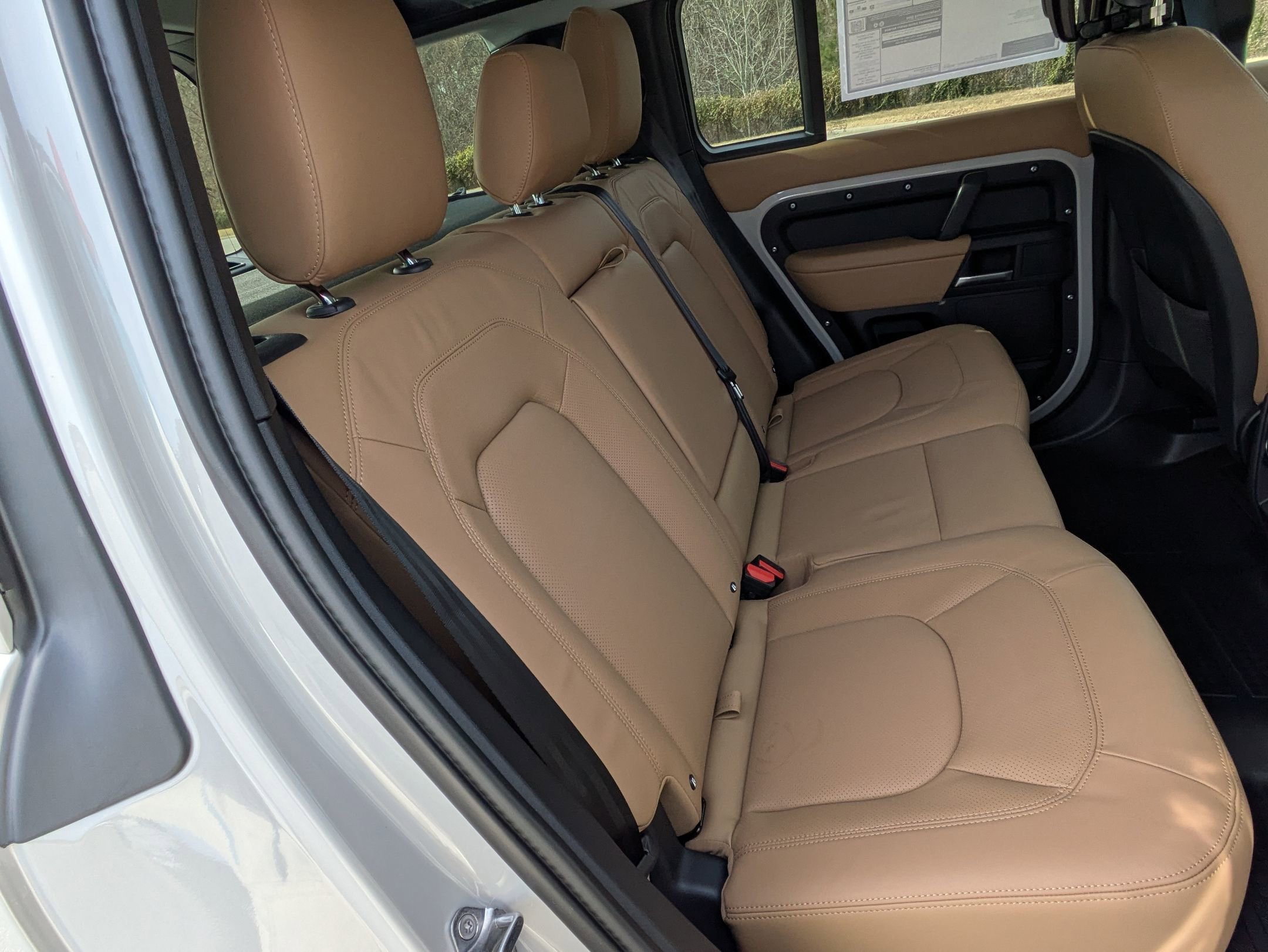 New 2026 Land Rover Defender 110 X-Dynamic SE image 29