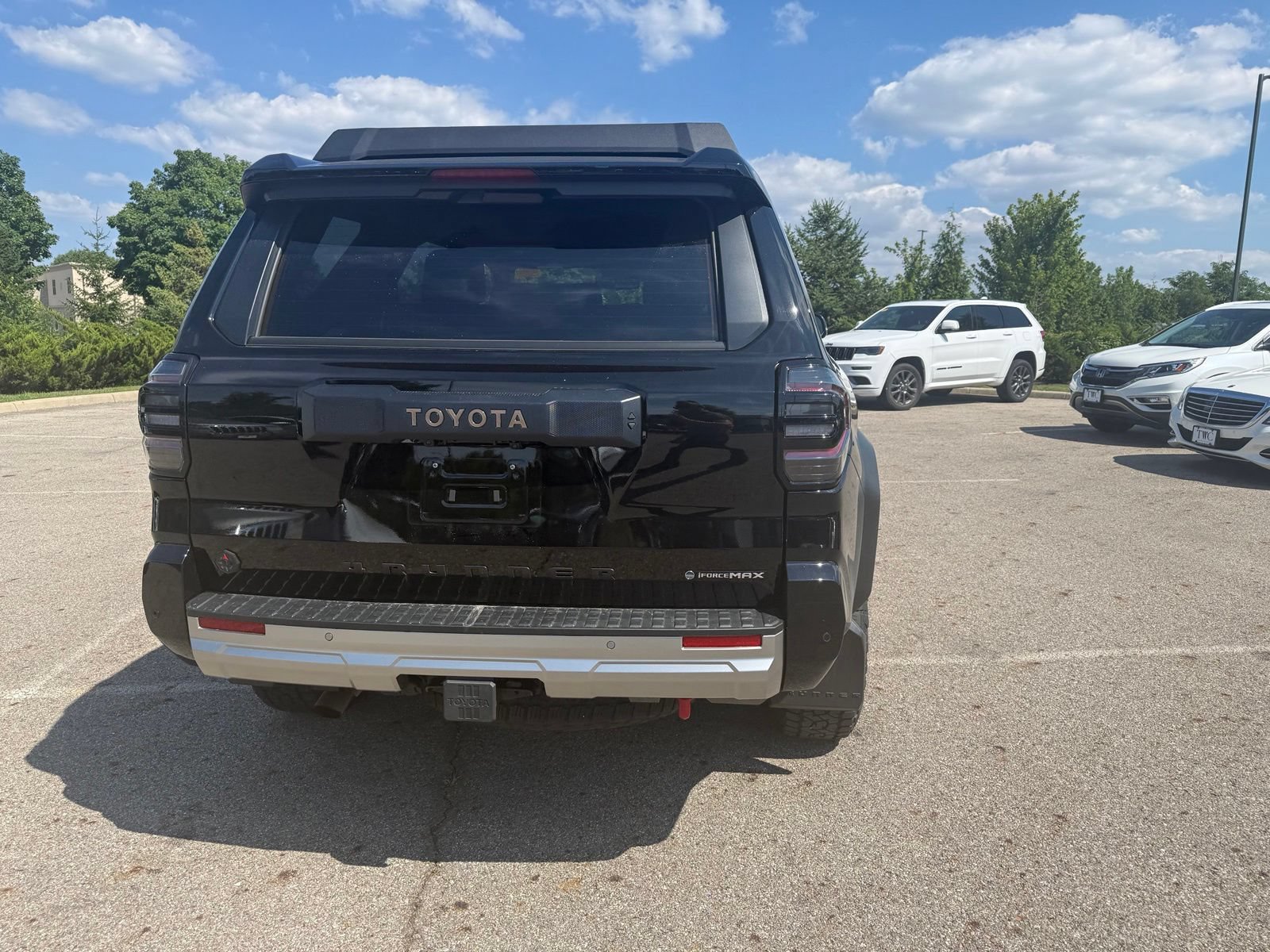 Used 2025 Toyota 4Runner Trailhunter AWD/4WD image 6