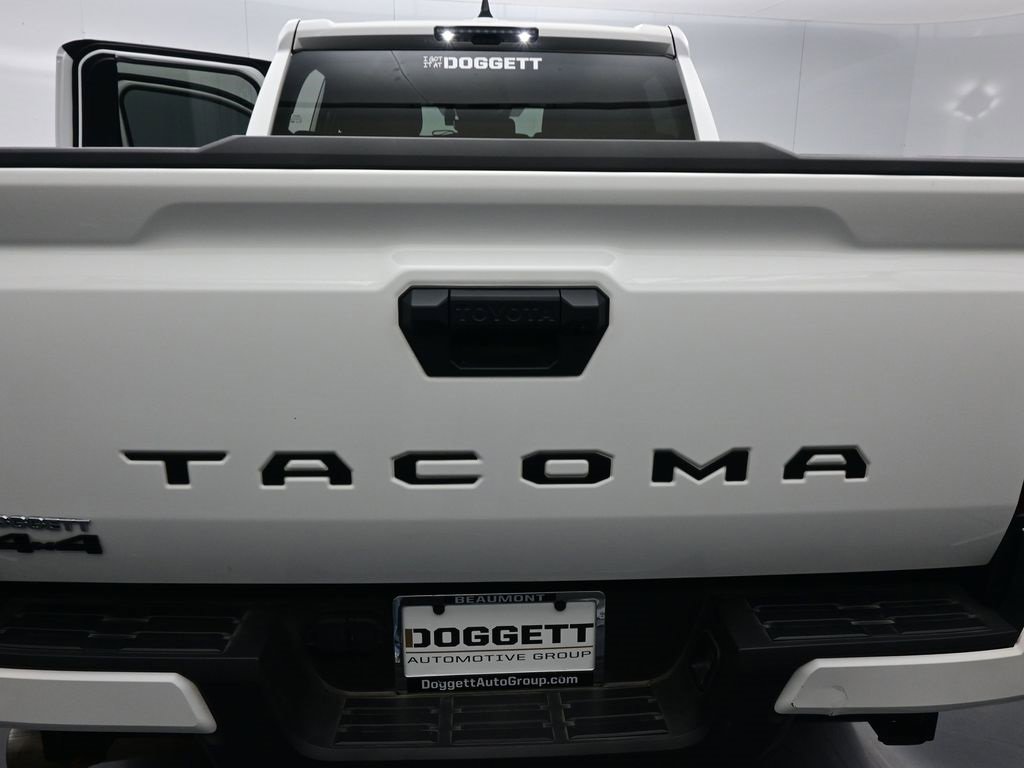 Used 2024 Toyota Tacoma TRD Sport image 16