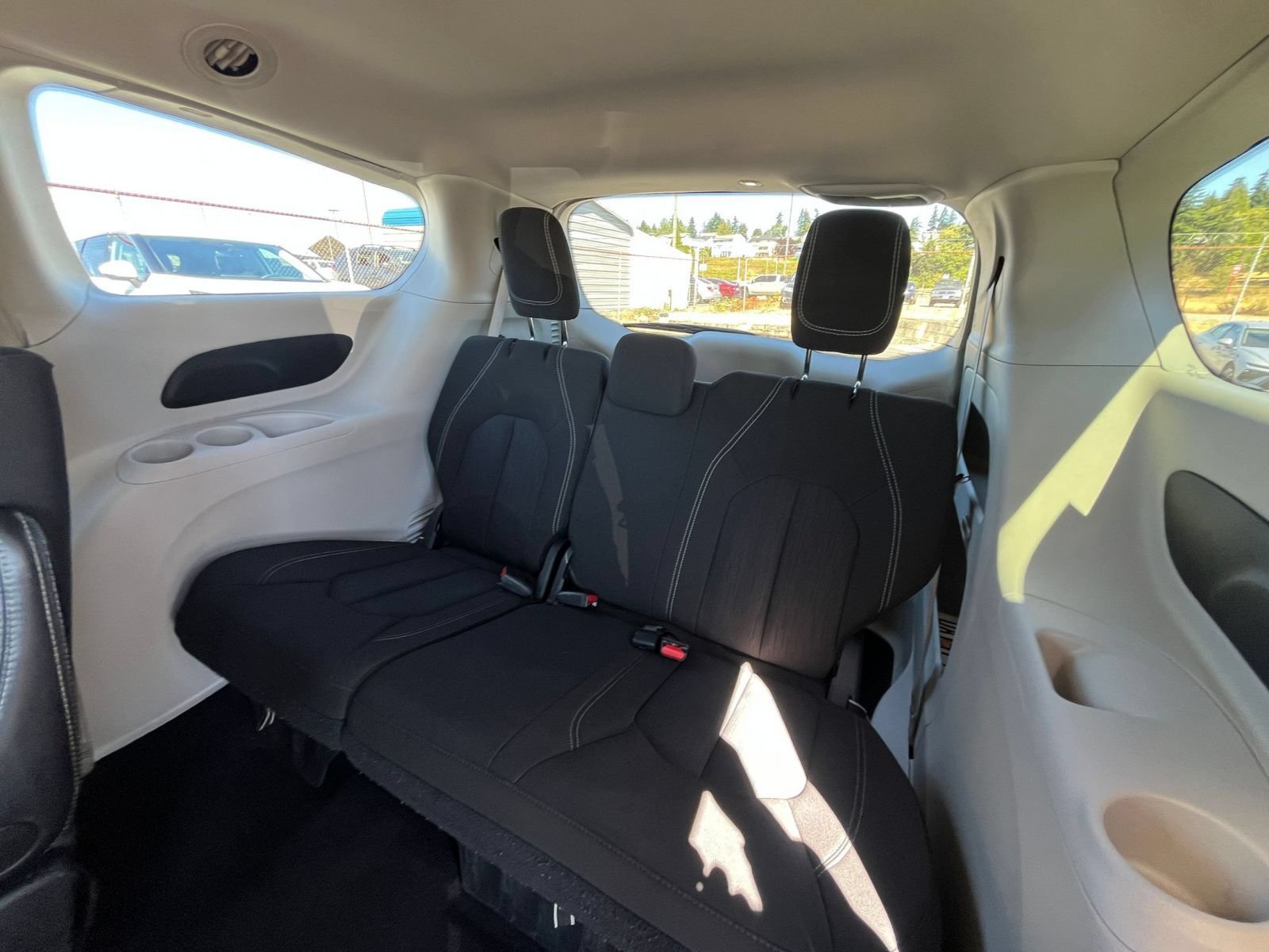 Used 2024 Chrysler Voyager LX FWD image 26