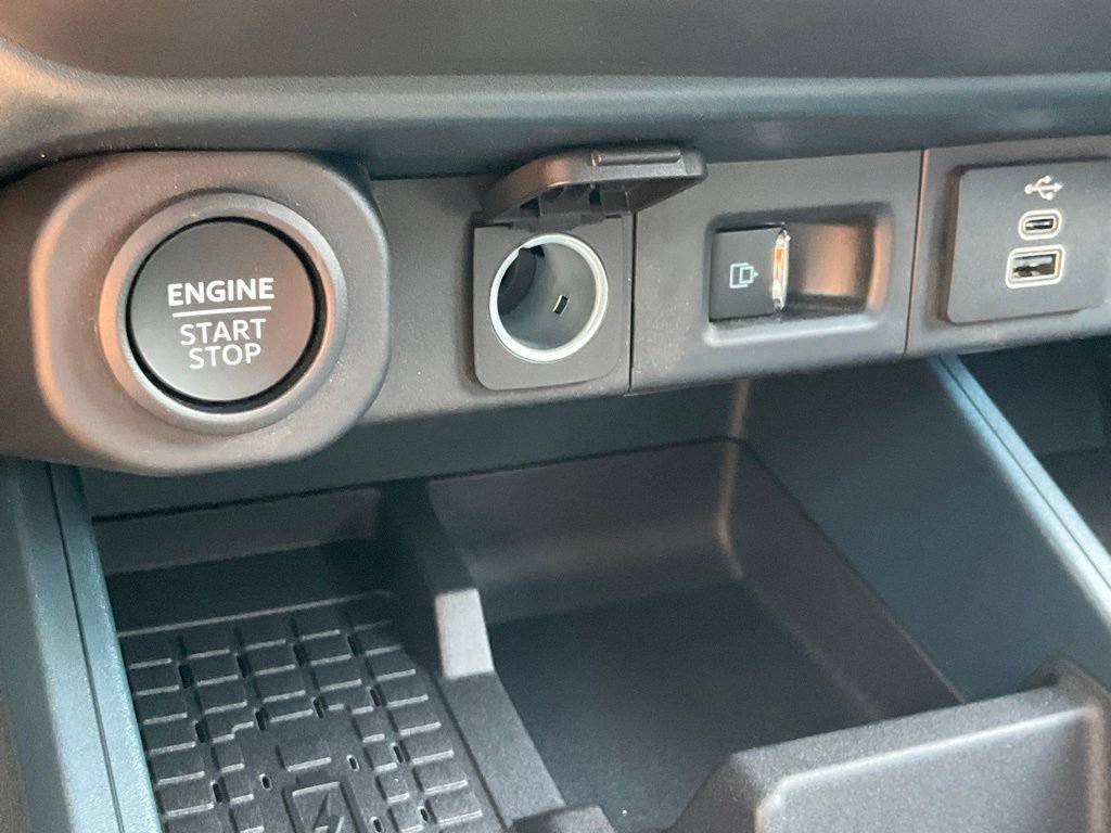 New 2025 Ford Maverick Lobo AWD/4WD image 5