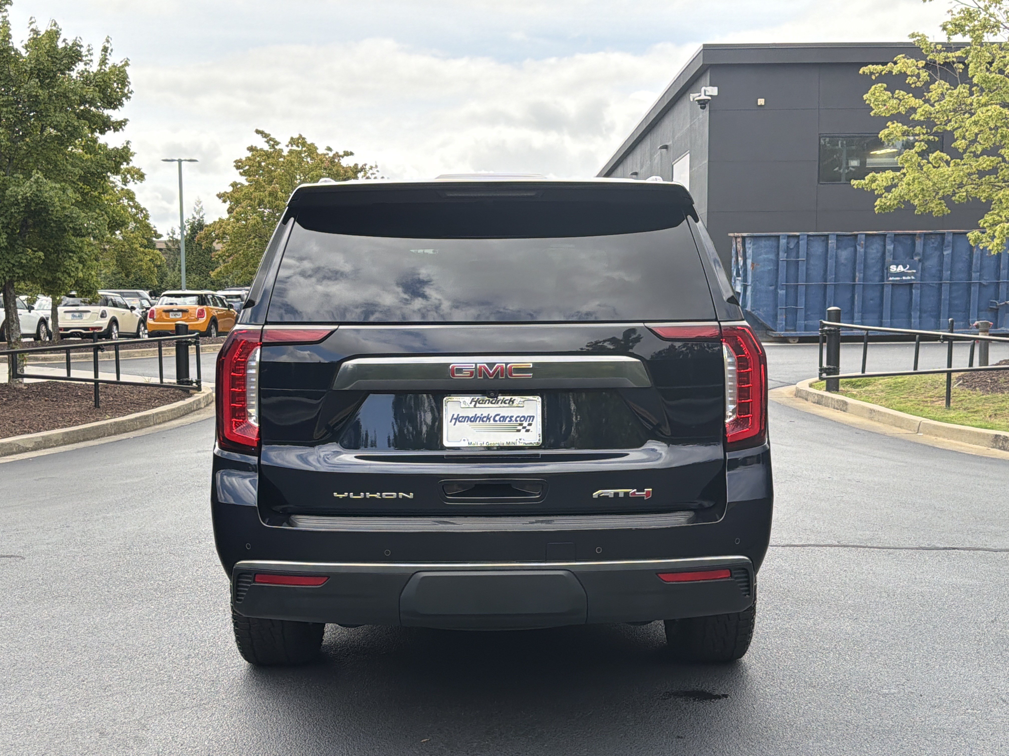 Used 2023 GMC Yukon AT4 w/ AT4 Premium Package AWD/4WD image 18