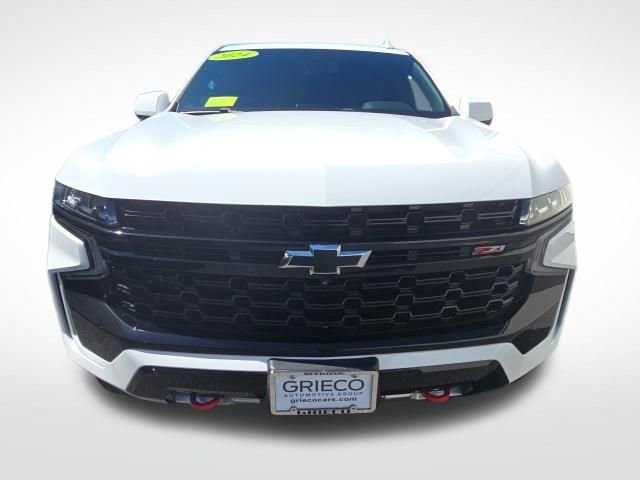 Used 2024 Chevrolet Suburban Z71 w/ Luxury Package image 2