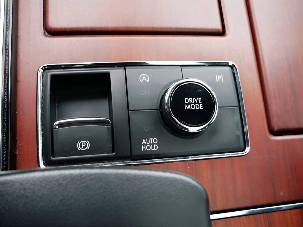 Used 2023 Lincoln Navigator L Reserve AWD/4WD image 24