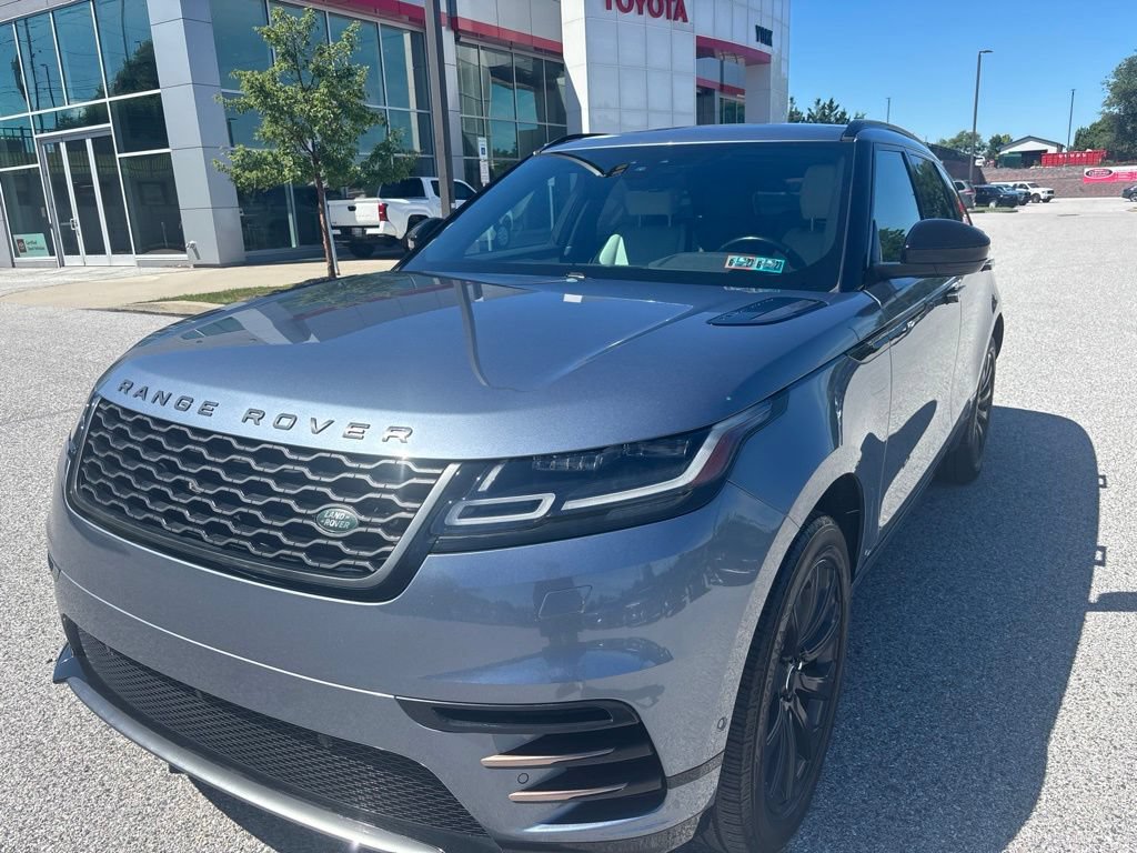 Used 2018 Land Rover Range Rover Velar R-Dynamic SE AWD/4WD image 12