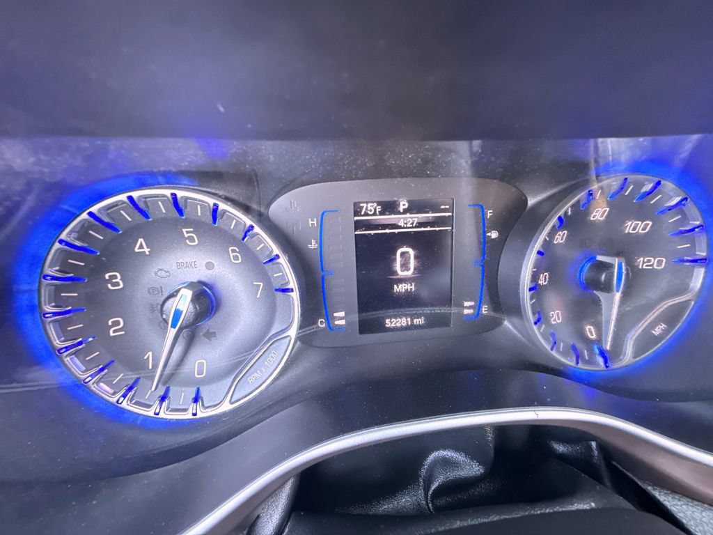 Used 2024 Chrysler Voyager LX FWD image 23