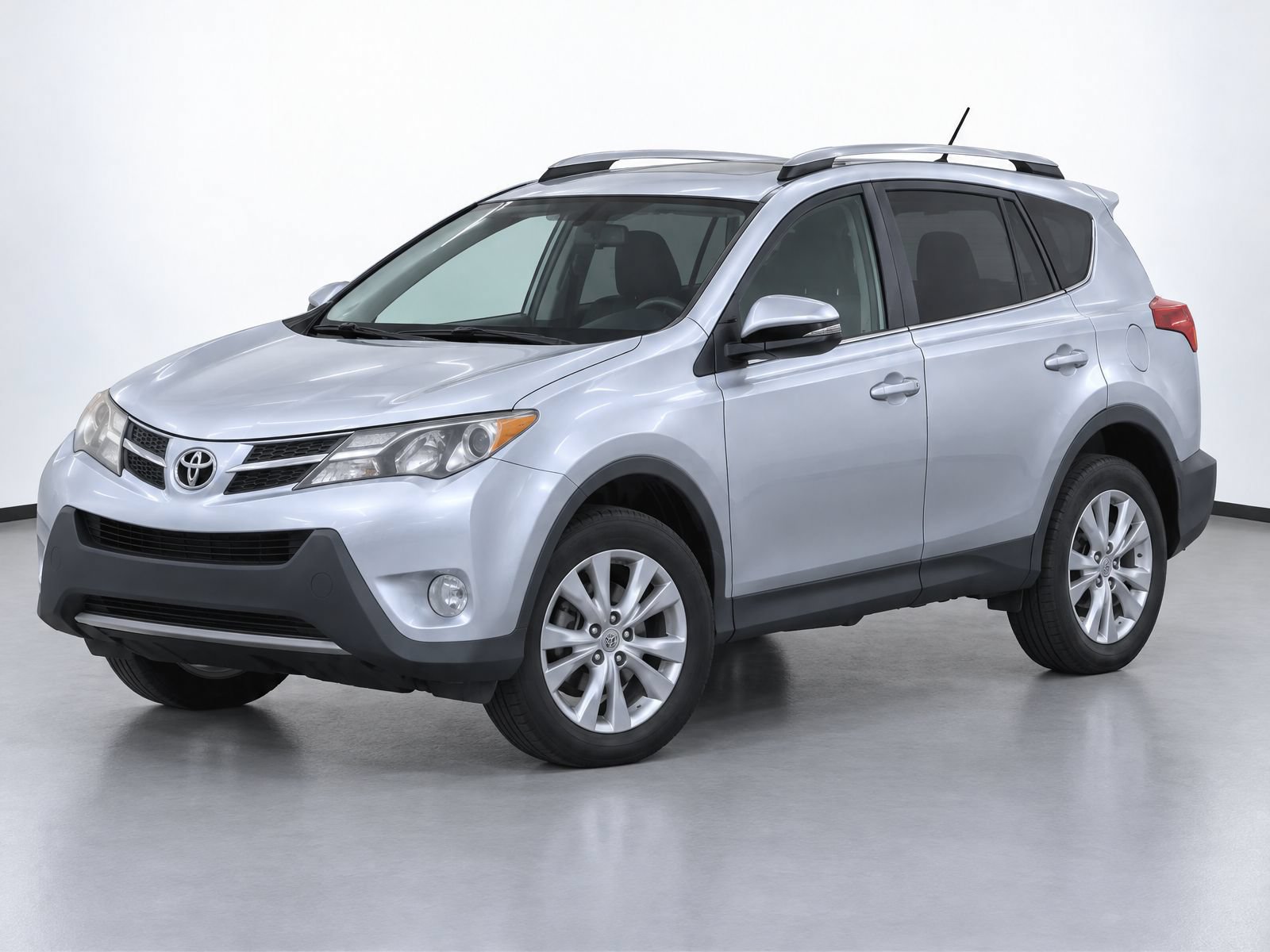 Used 2014 Toyota RAV4 Limited FWD image 3