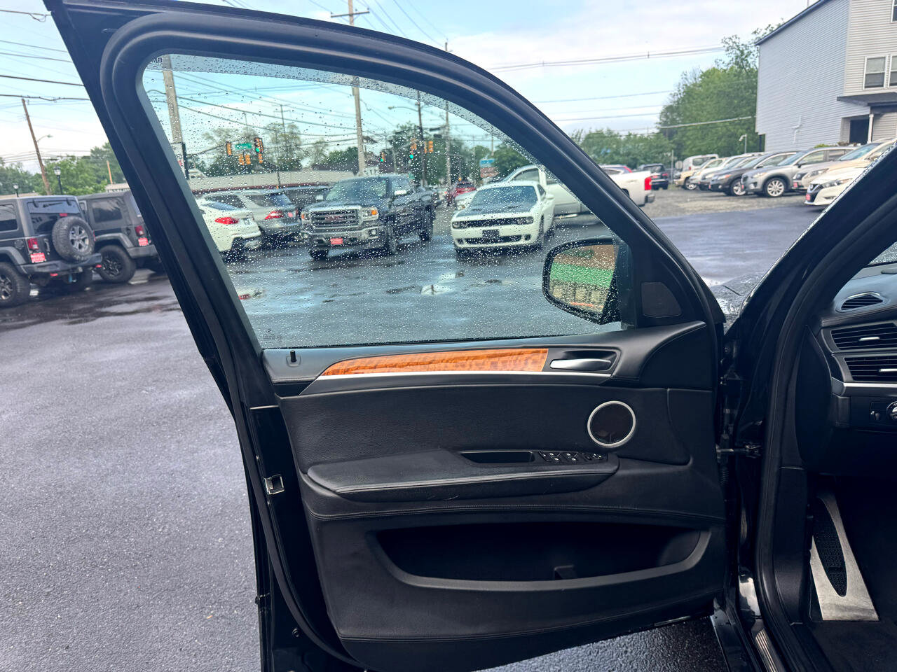 Used 2010 BMW X5 M image 16