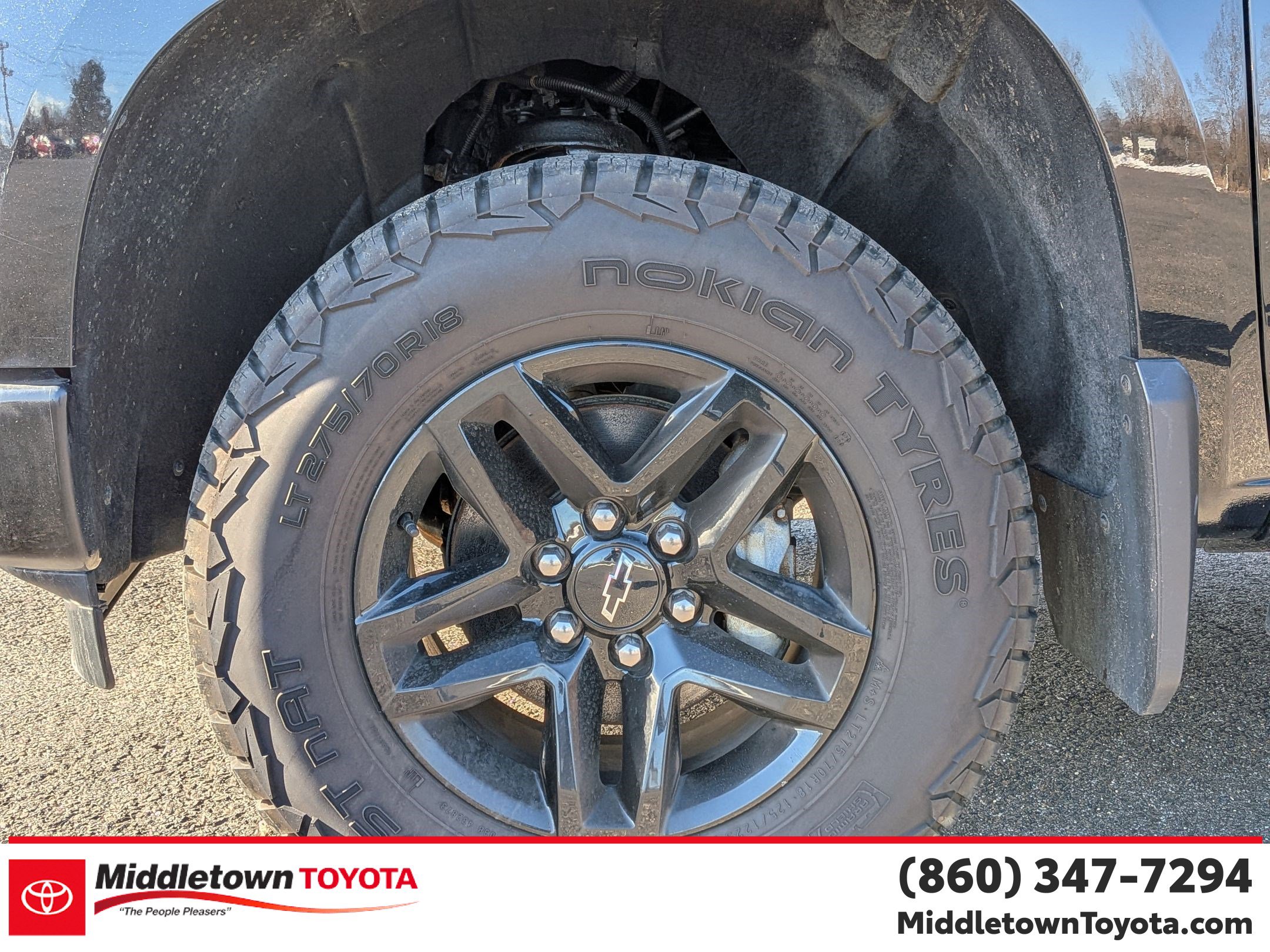 Used 2024 Chevrolet Silverado 1500 LT Trail Boss w/ Convenience Package II AWD/4WD image 9
