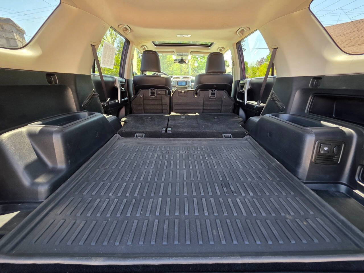 Used 2018 Toyota 4Runner SR5 Premium AWD/4WD image 27