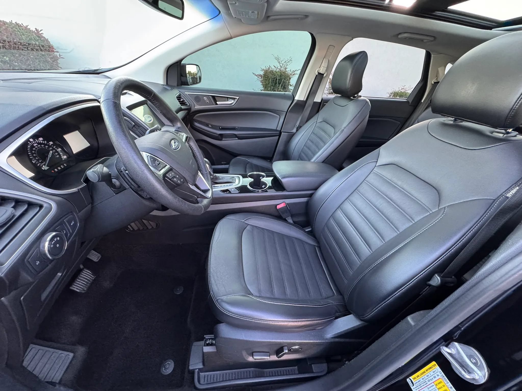 Used 2016 Ford Edge SEL w/ Equipment Group 201A FWD image 11