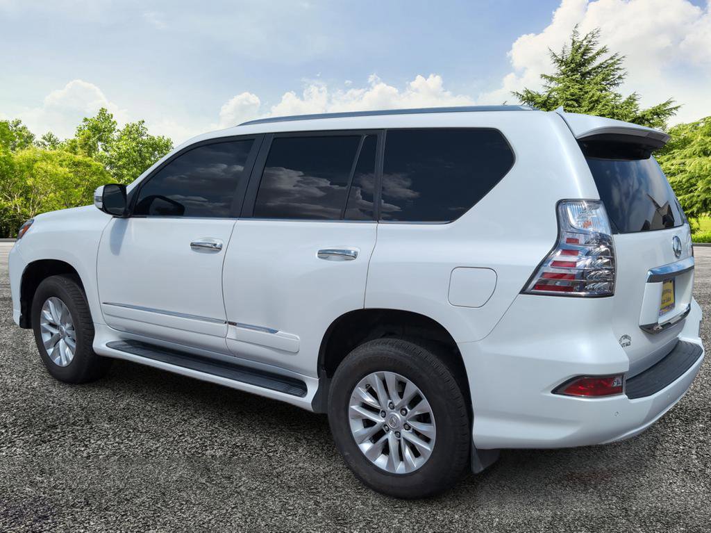 Used 2015 Lexus GX 460 w/ Premium Package image 5