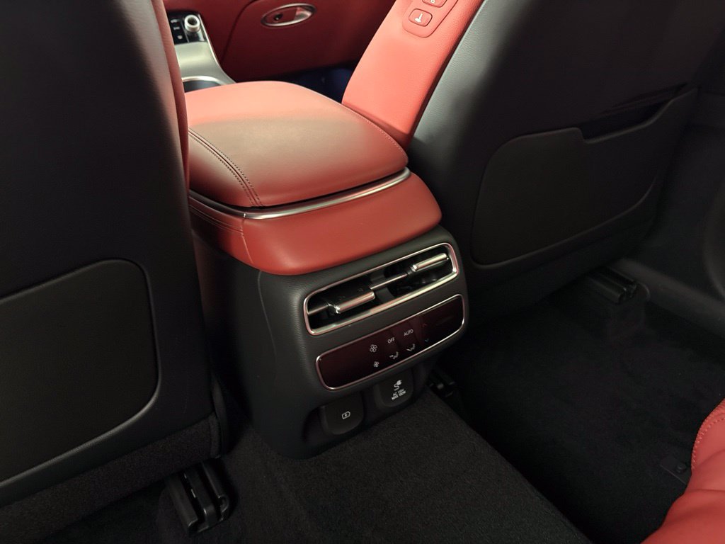 New 2027 Genesis GV70 2.5T Sport Prestige AWD/4WD image 24