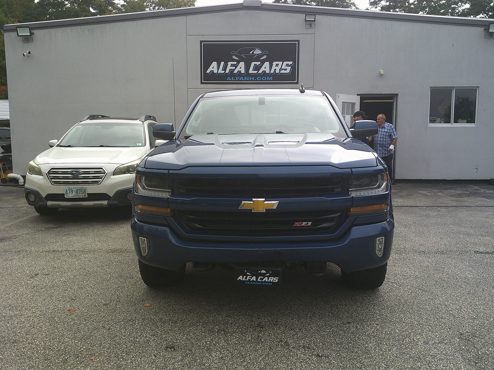 Used 2017 Chevrolet Silverado 1500 LT w/ All Star Edition AWD/4WD image 2