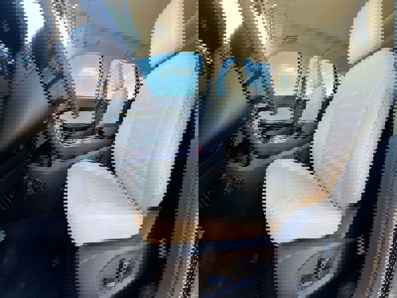 Used 2023 Ford Edge SEL w/ Convenience Package image 16