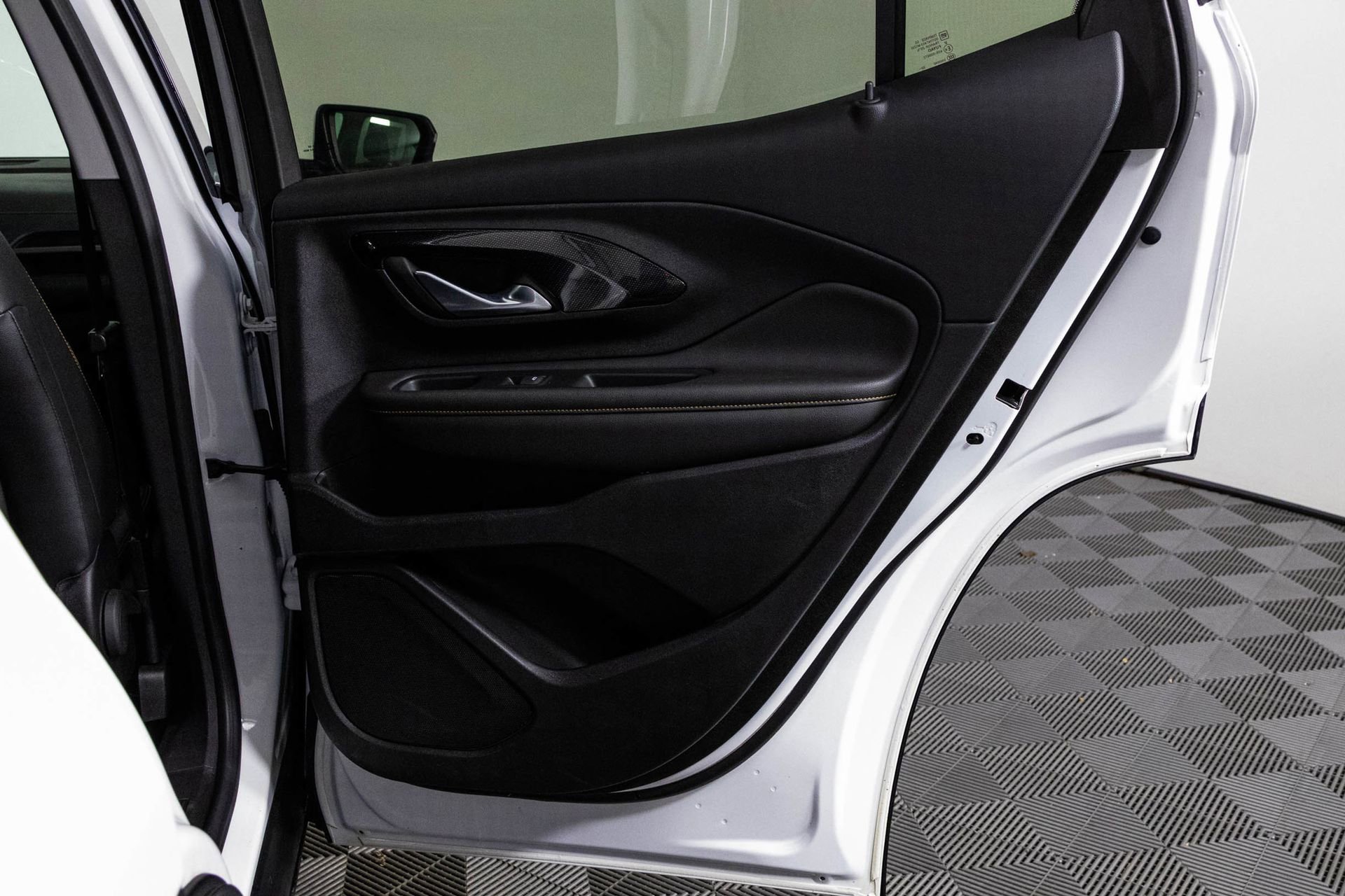 Certified 2023 GMC Terrain AT4 image 39