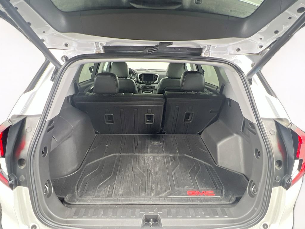 Certified 2022 GMC Terrain SLT w/ Infotainment Package II image 27