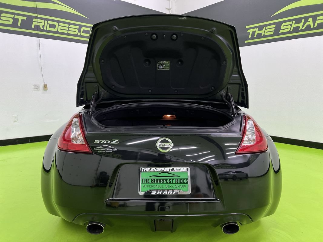 Used 2012 Nissan 370Z Touring RWD image 9