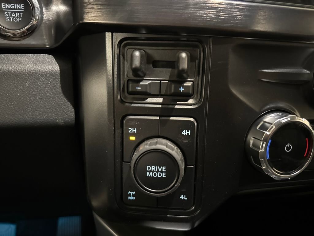 New 2026 Ford F350 Lariat w/ Black Appearance Package AWD/4WD image 29