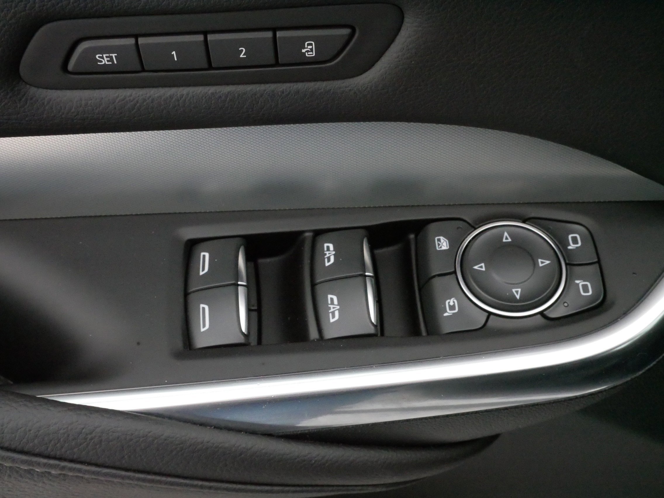 Certified 2022 Cadillac XT4 Premium Luxury w/ Technology Package image 20