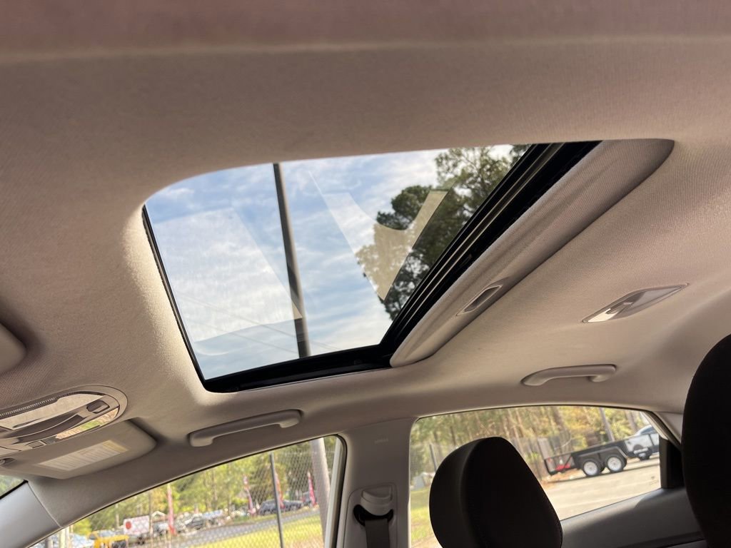 Used 2021 Hyundai Accent Limited w/ Cargo Package FWD image 19