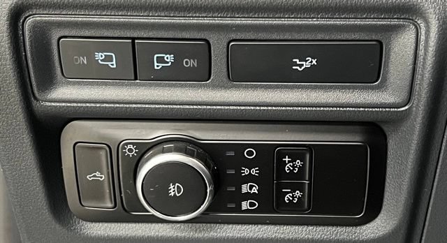 Used 2024 Ford F150 Lariat AWD/4WD image 30