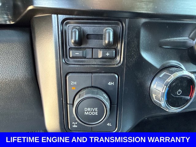 Used 2024 Ford F350 Lariat w/ Sport Appearance Package AWD/4WD image 30