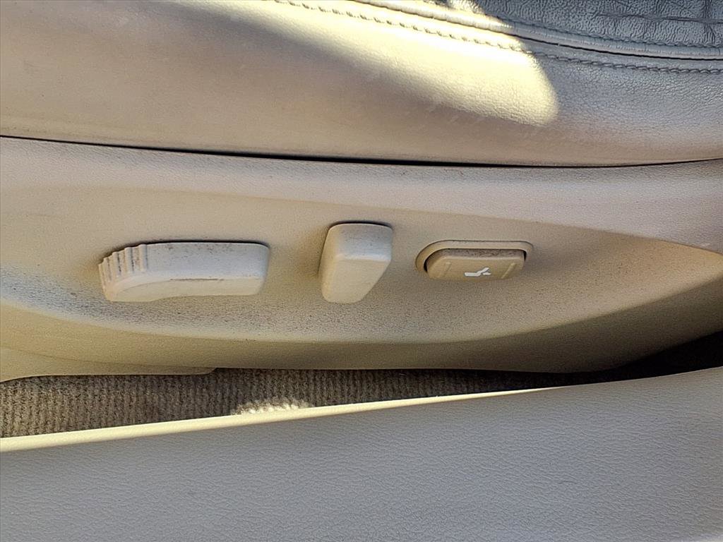 Used 2014 INFINITI Q50 Premium w/ Deluxe Touring Package image 5